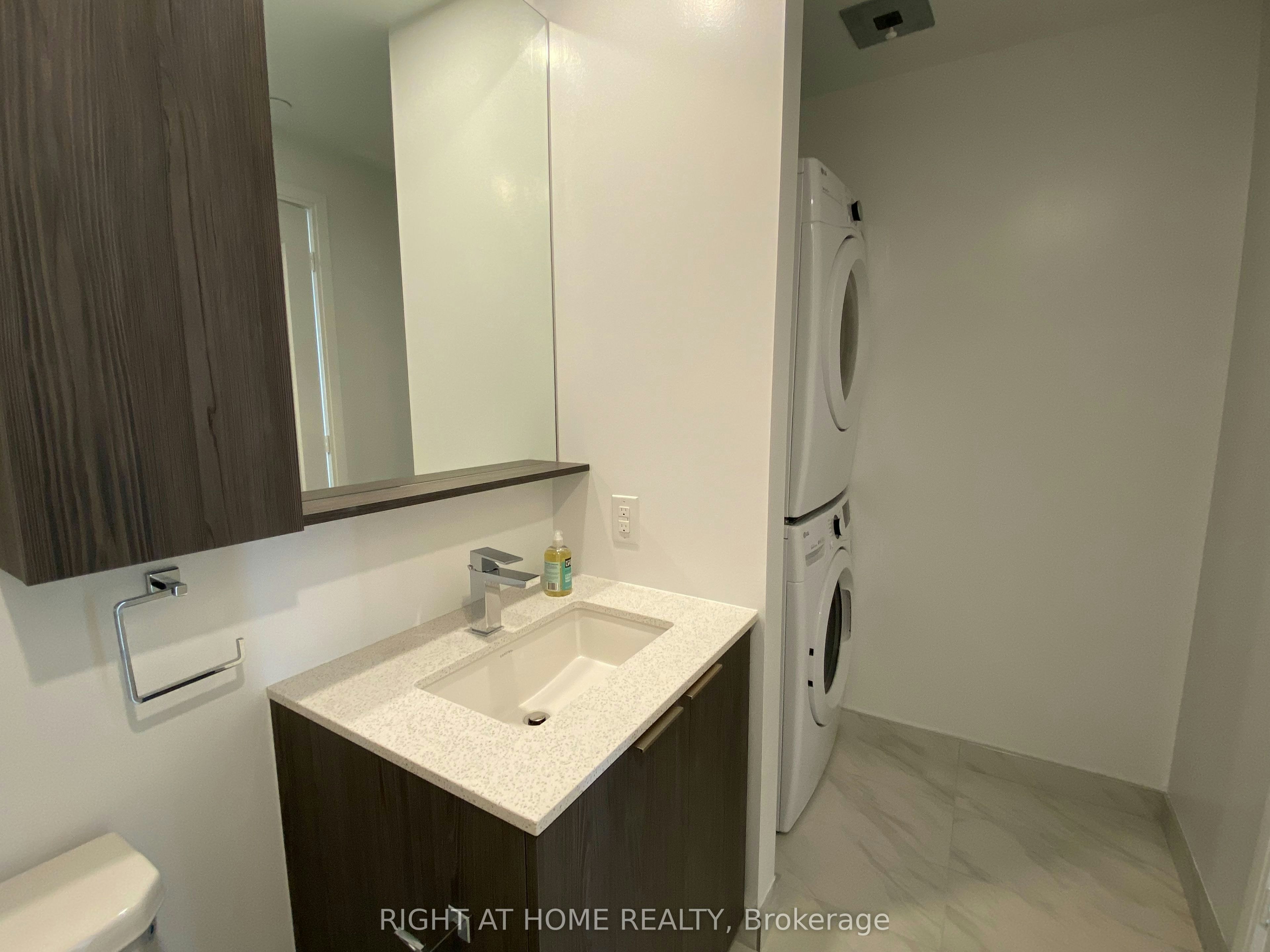 1610-70 Annie Craig Drive, Toronto, ON, M8V 0G2 - 13