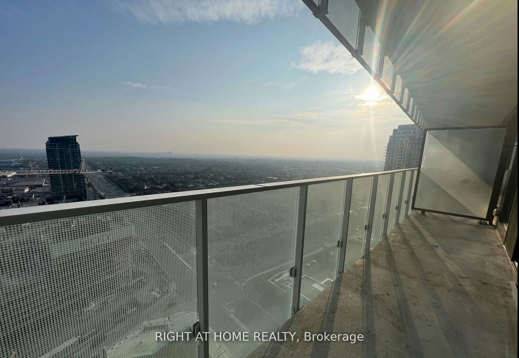 2507-3900 Confederation Parkway, Mississauga, ON, L5B 0M3 - 19