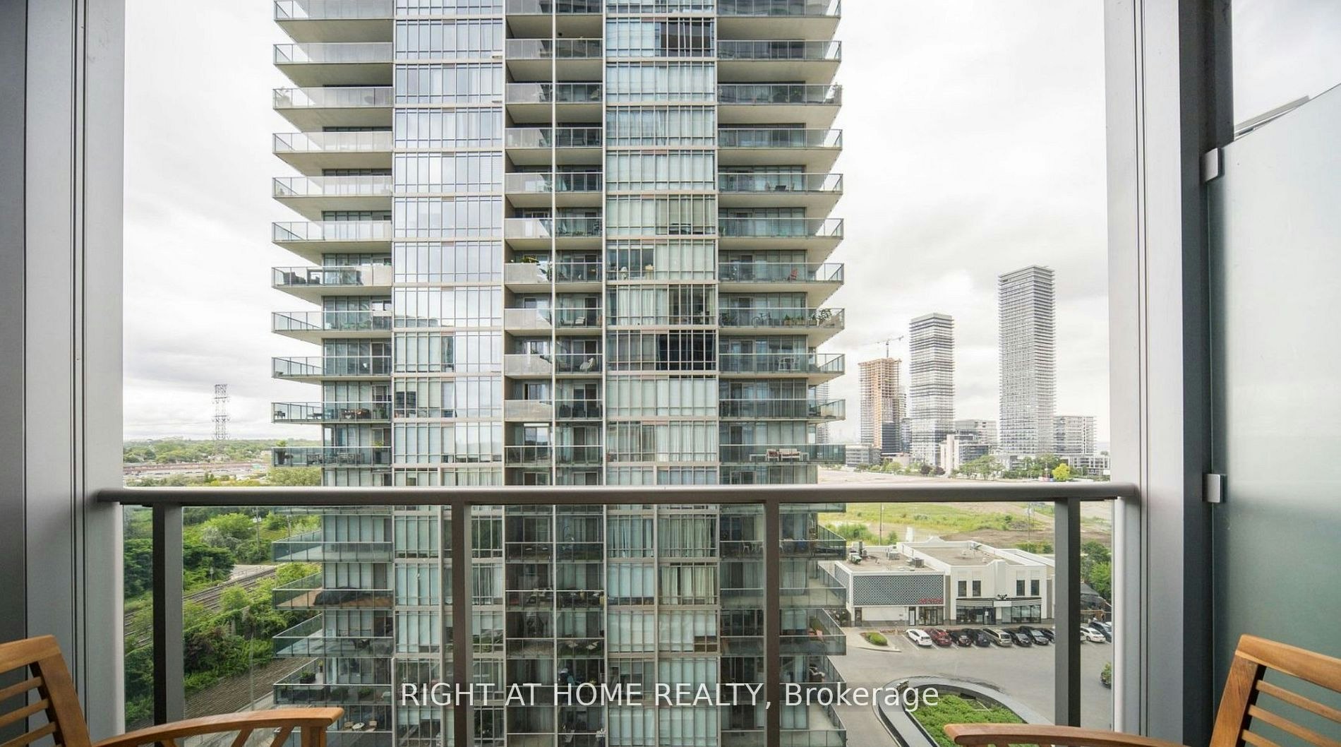 1010-88 Park Lawn Rd Road, Toronto, ON, M8Y 0B5 - 33