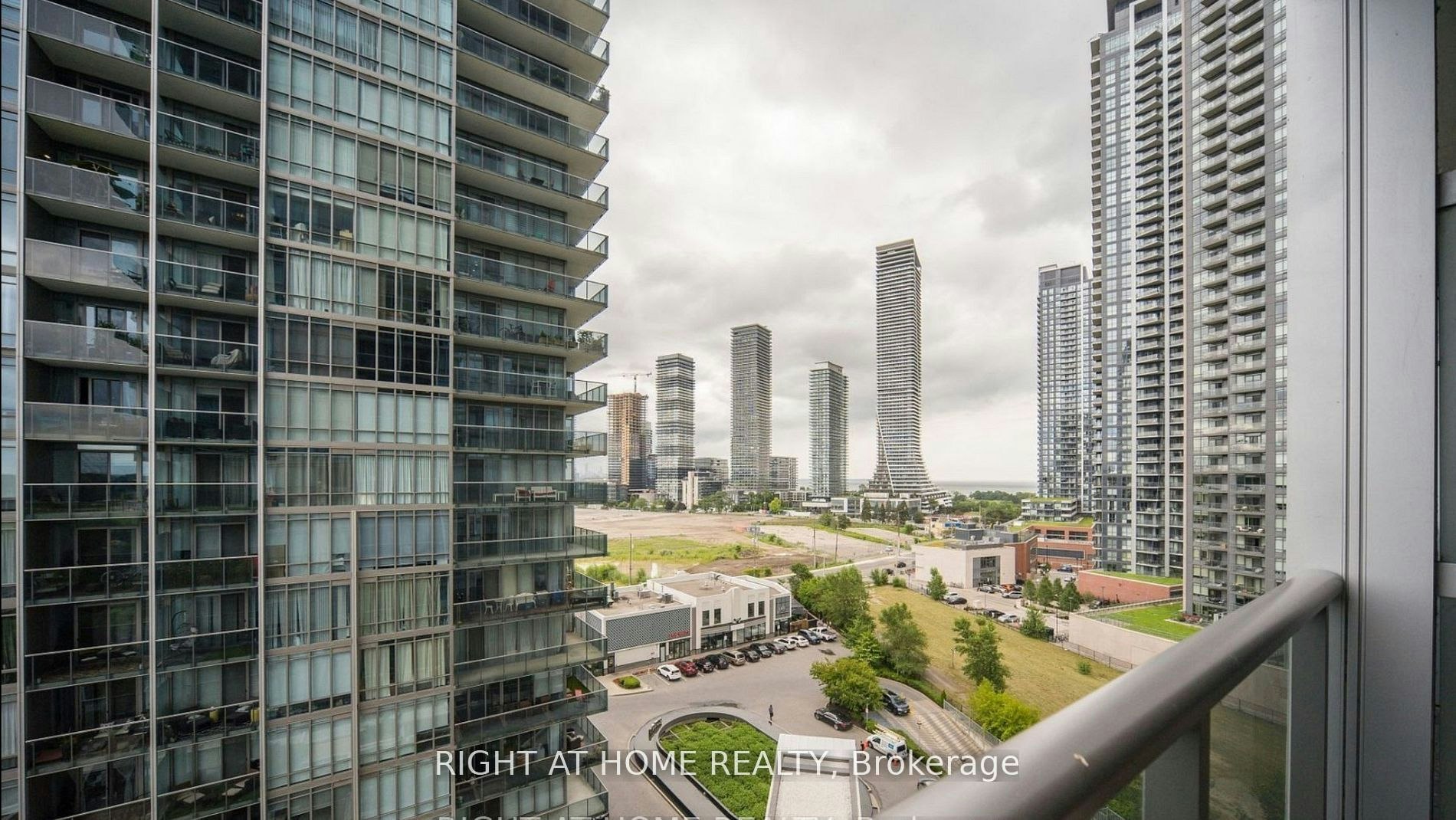 1010-88 Park Lawn Rd Road, Toronto, ON, M8Y 0B5 - 31