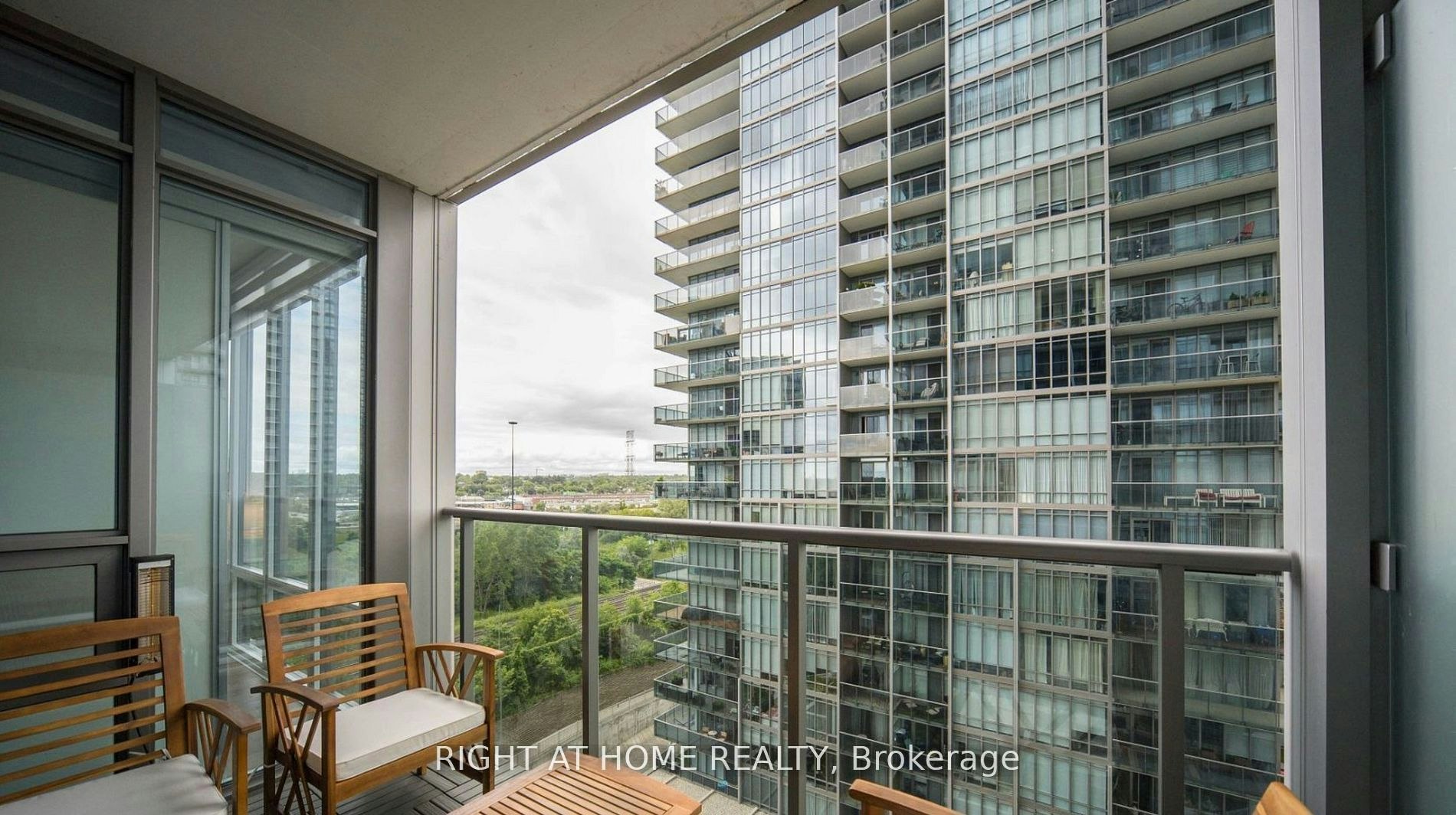 1010-88 Park Lawn Rd Road, Toronto, ON, M8Y 0B5 - 32