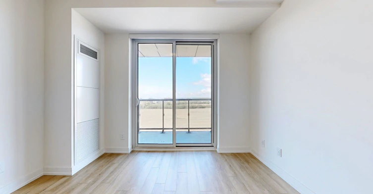 613-335 Wheat Boom Drive, Oakville, ON, L6H 7Y1 - 4