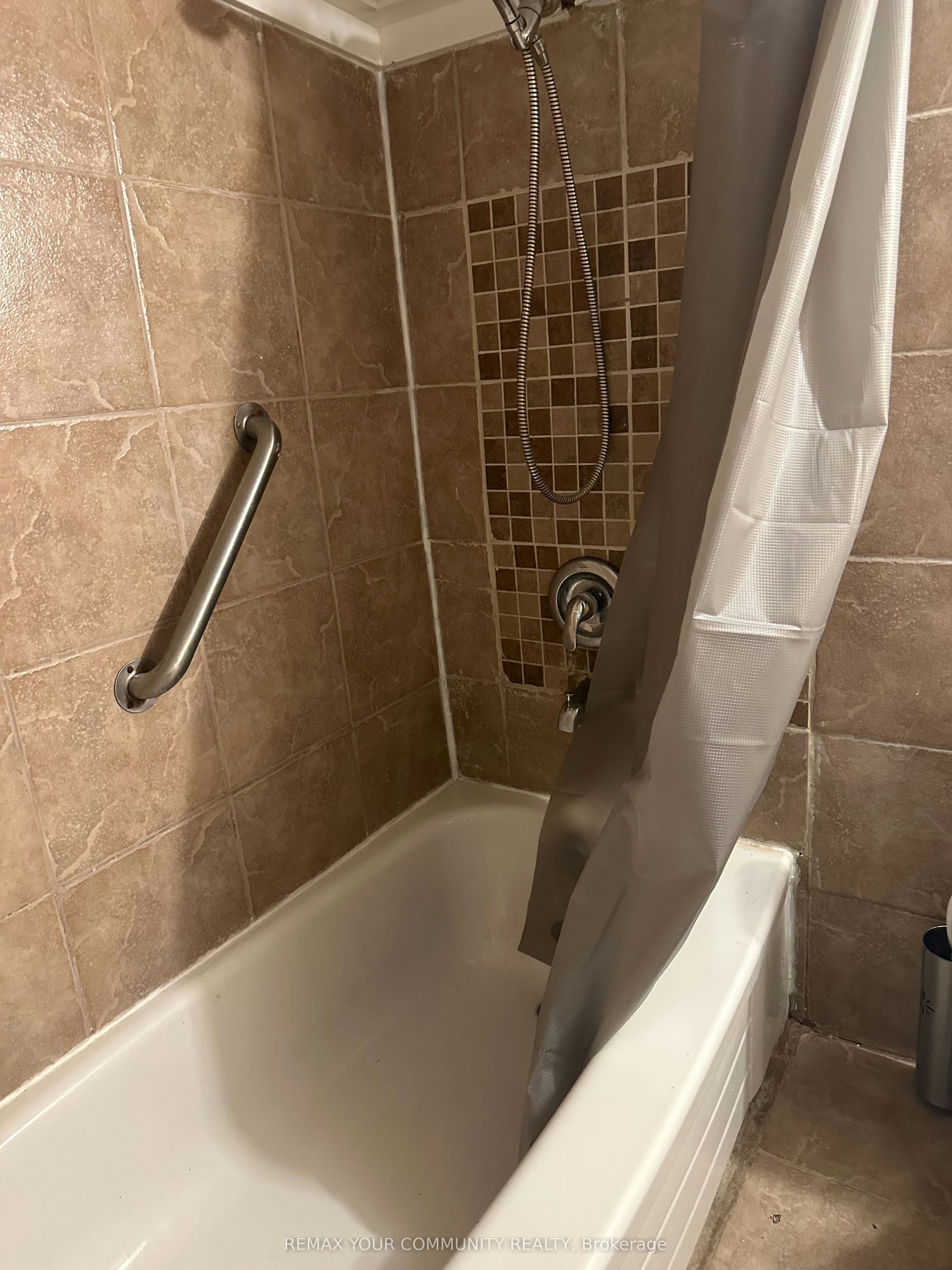 25 Ninth Street, Toronto, ON, M8V 3E2 - 9