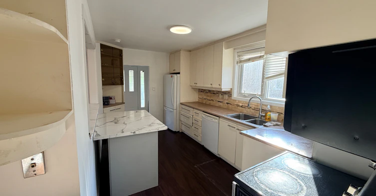 71 Navenby Crescent, Toronto, ON, M9L 1B3 - 6