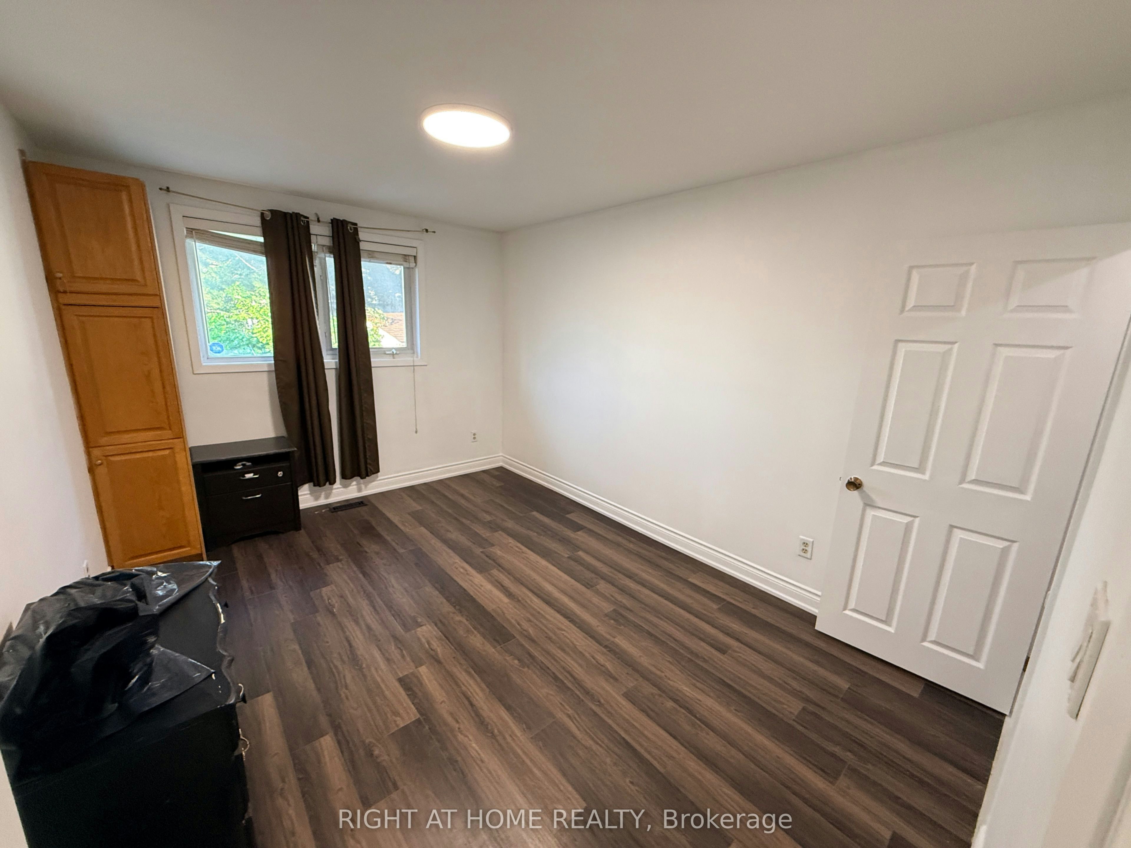 71 Navenby Crescent, Toronto, ON, M9L 1B3 - 16