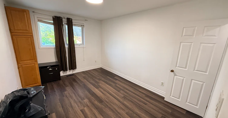 71 Navenby Crescent, Toronto, ON, M9L 1B3 - 16