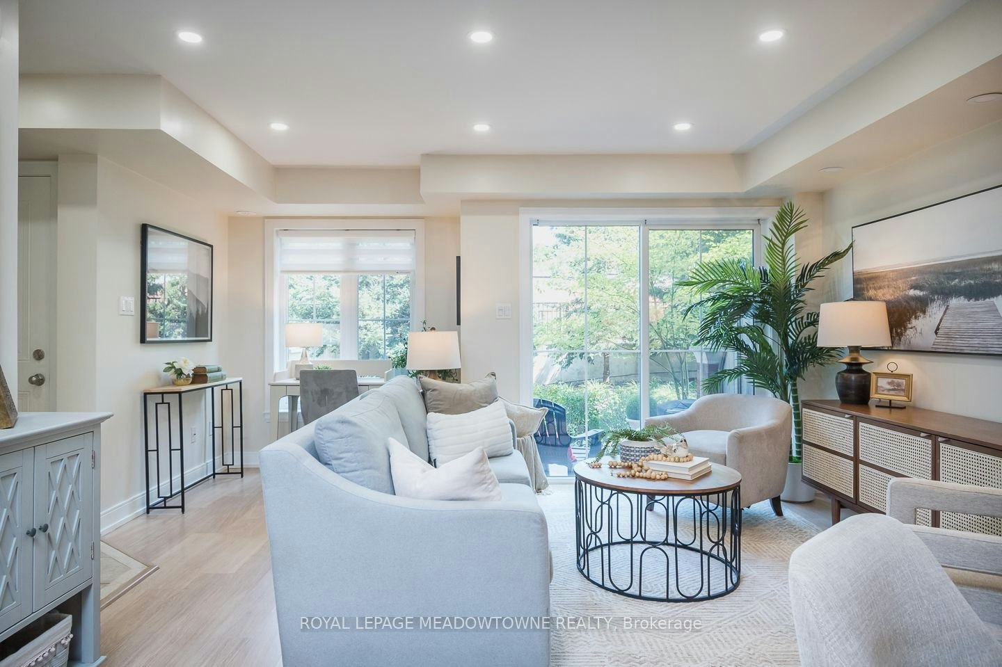 15-2563 Sixth Line, Oakville, ON, L6H 0H7