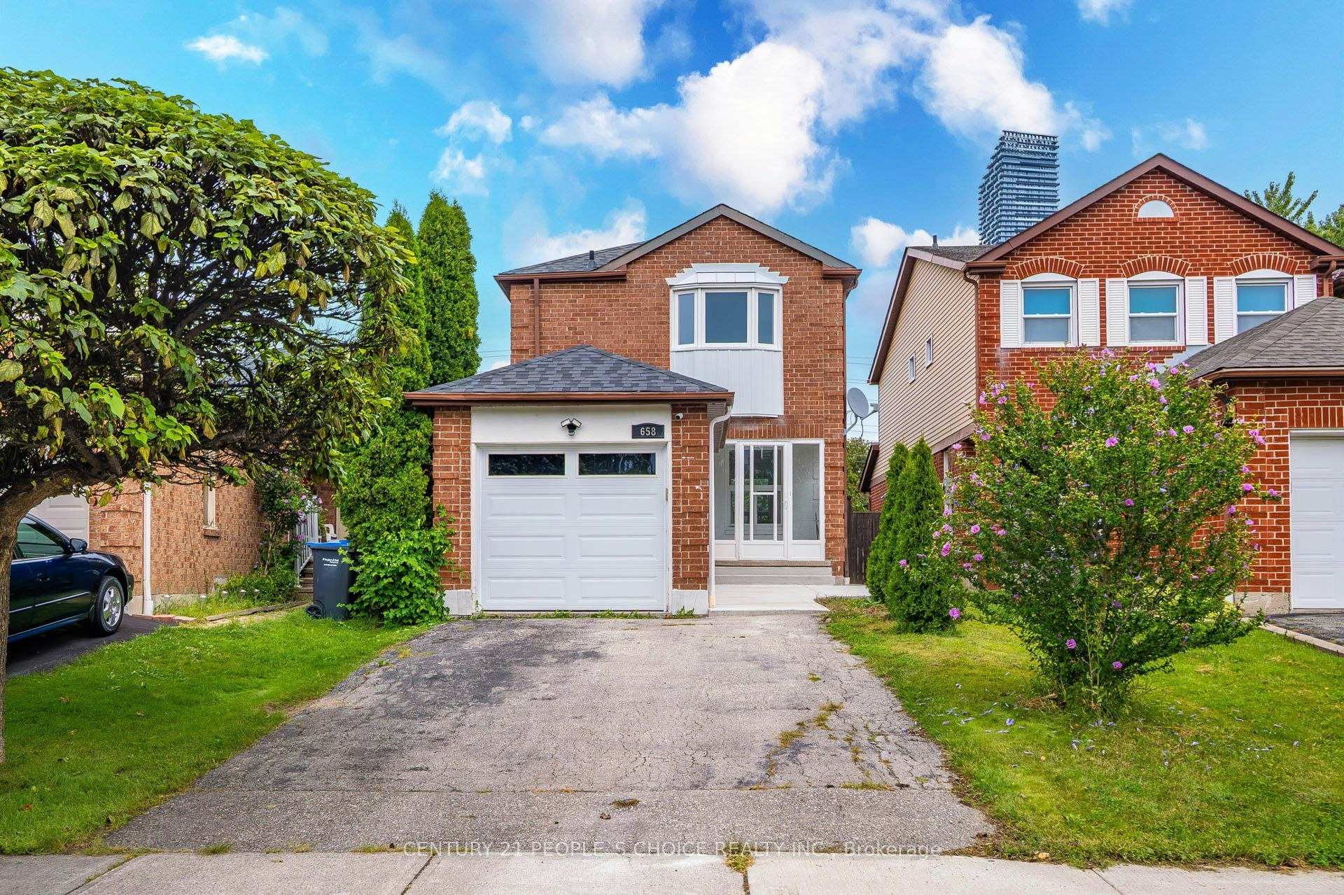 658 Galloway Crescent, Mississauga, ON, L5C 3W1