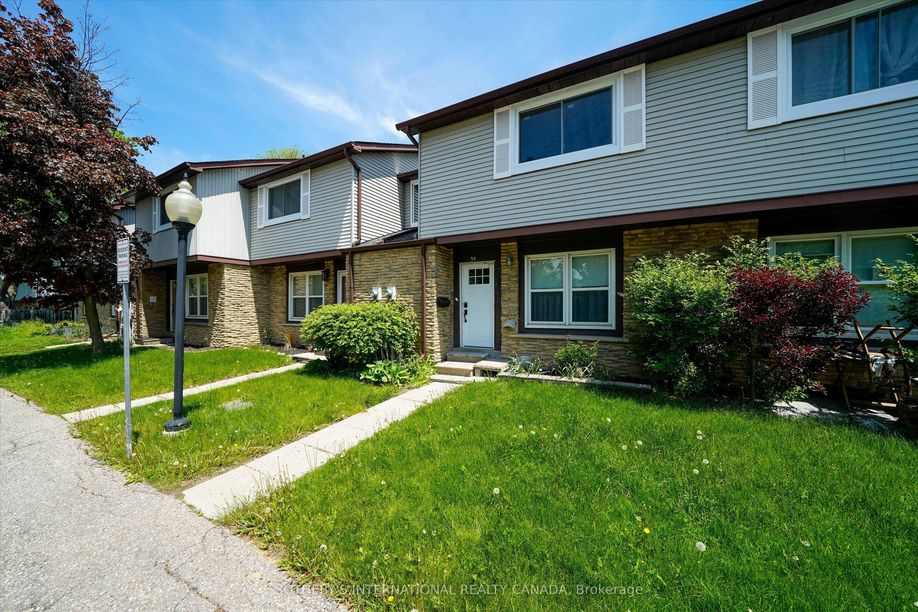 34-120 Falconer Drive, Mississauga, ON, L5N 1P5