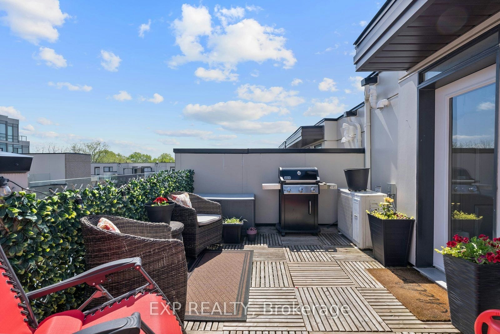 89-30 Fieldway Road, Toronto, ON, M8Z 0E3