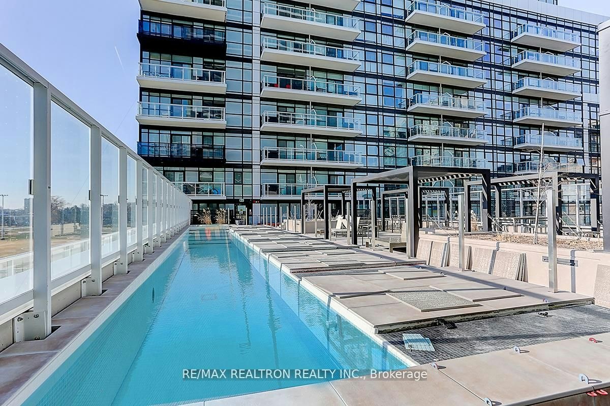 327-251 Manitoba Street, Toronto, ON, M8Y 4G9