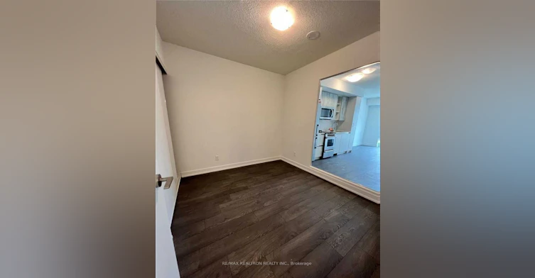 327-251 Manitoba Street, Toronto, ON, M8Y 4G9 - 13