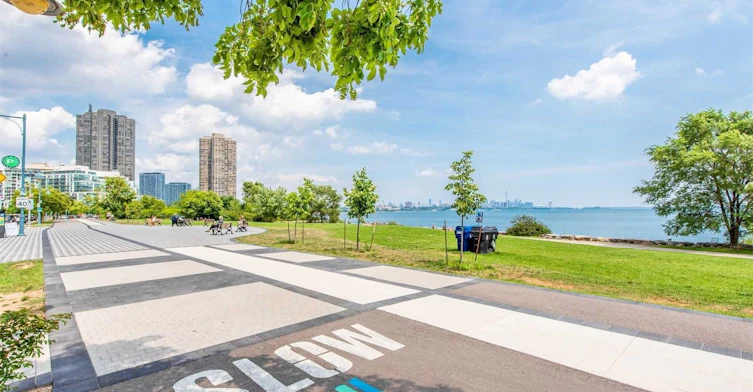327-251 Manitoba Street, Toronto, ON, M8Y 4G9 - 19