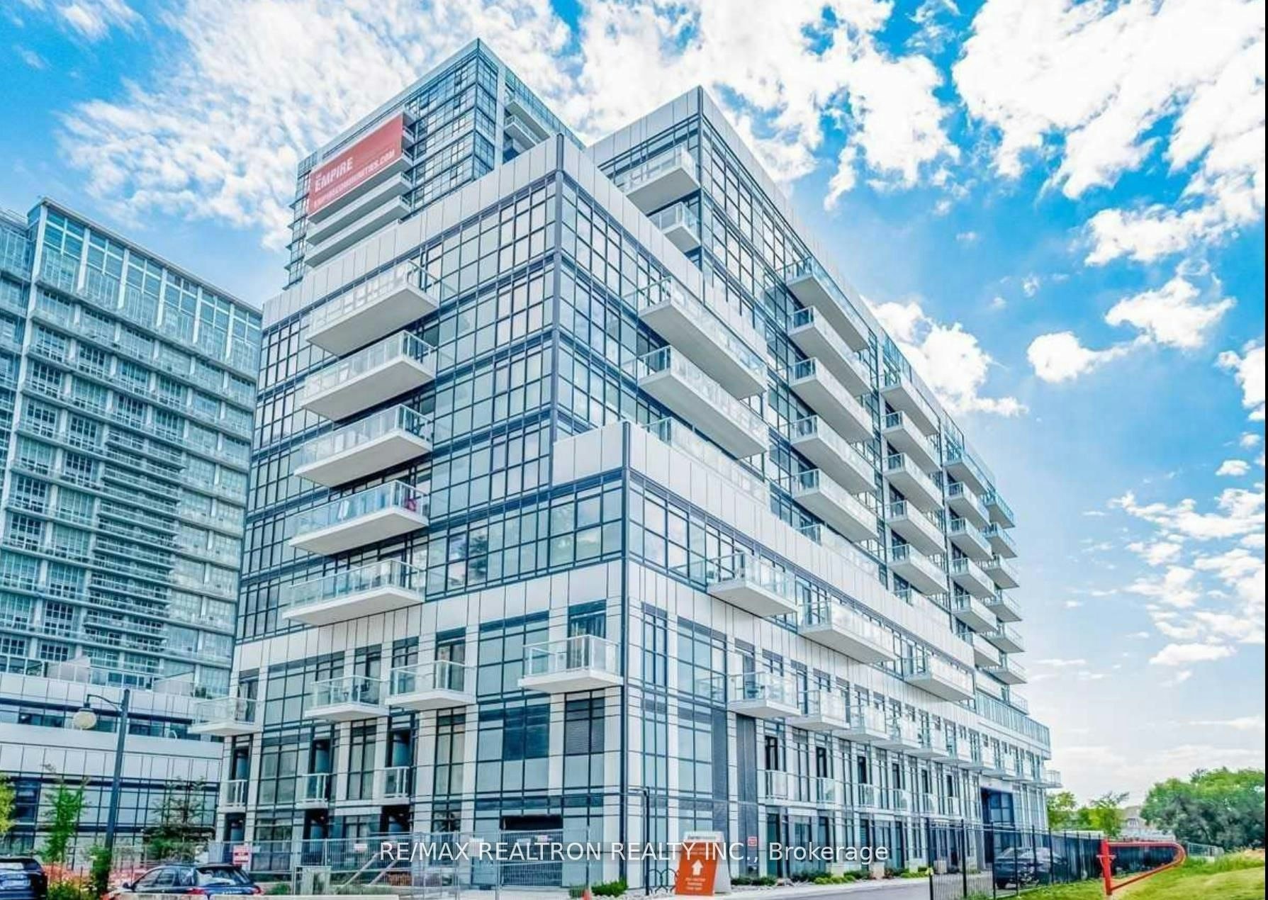 327-251 Manitoba Street, Toronto, ON, M8Y 4G9 - 2