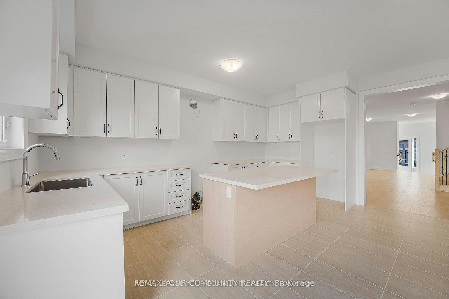 Upper-14 Donnybrook Court, Brampton, ON, L7A 1W2 - 9
