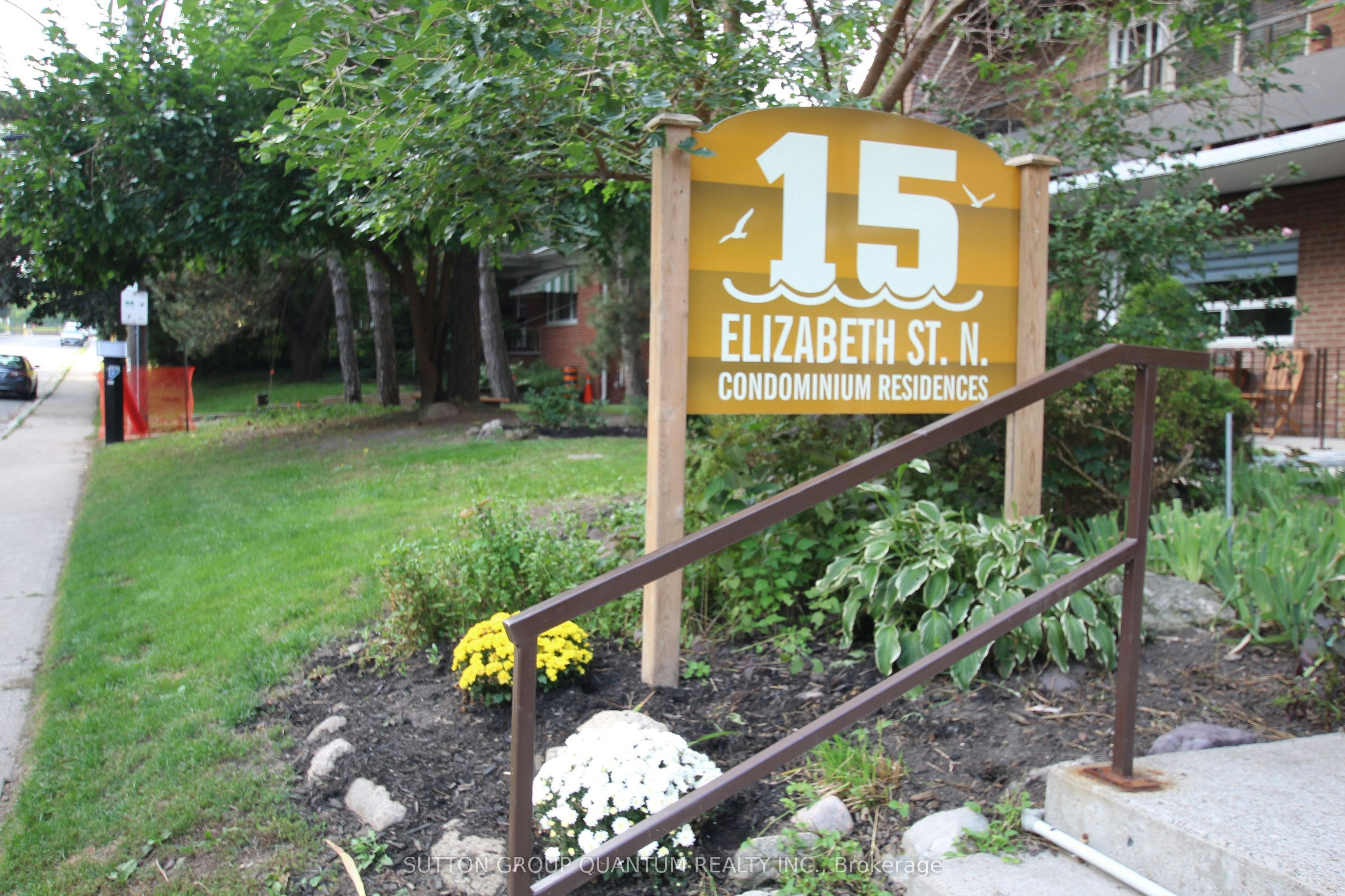 401-15 Elizabeth Street N, Mississauga, ON, L5G 2Z3
