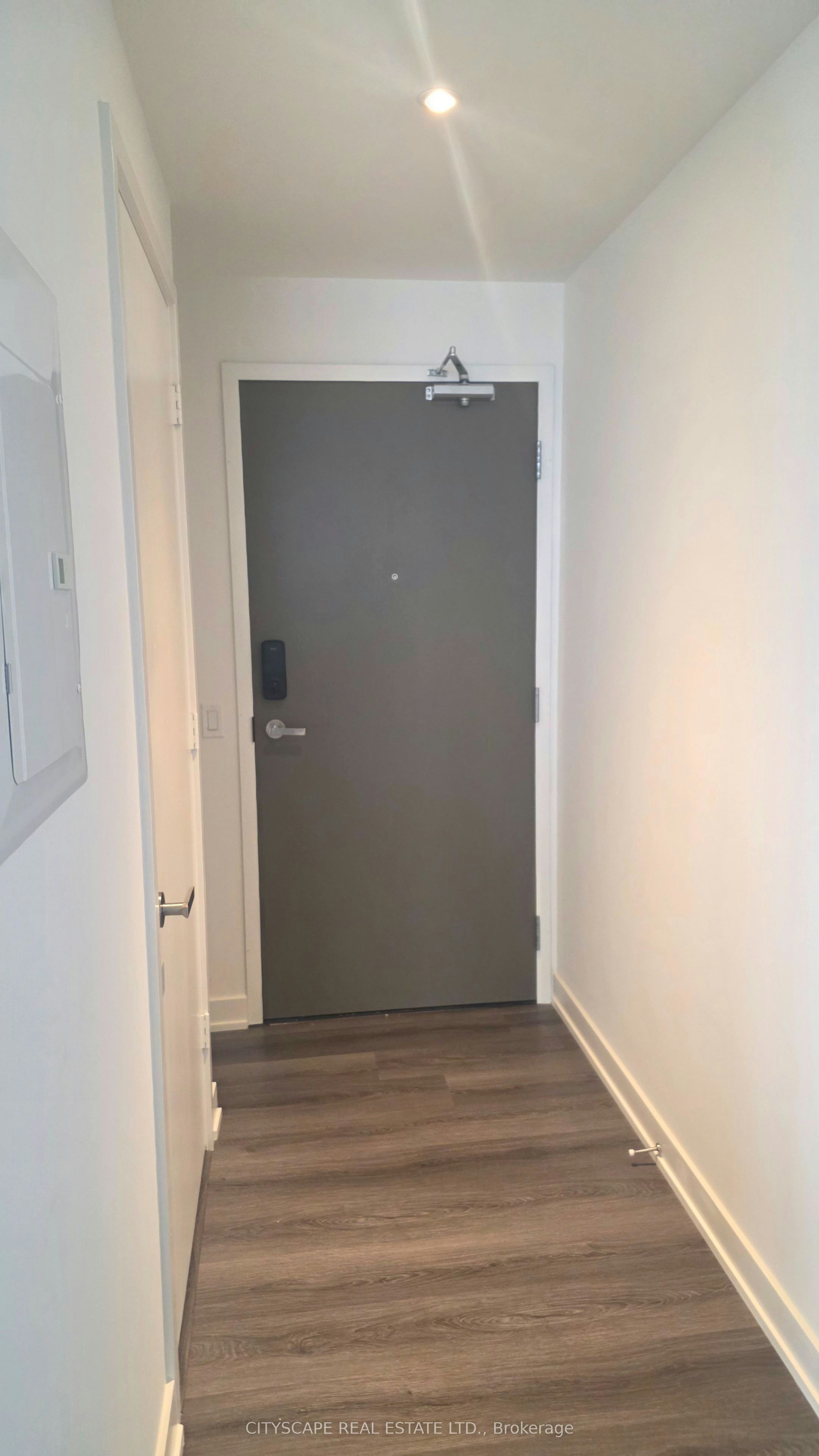 2402-448 Burnhamthorpe Road W, Mississauga, ON, L5B 0R4 - 2