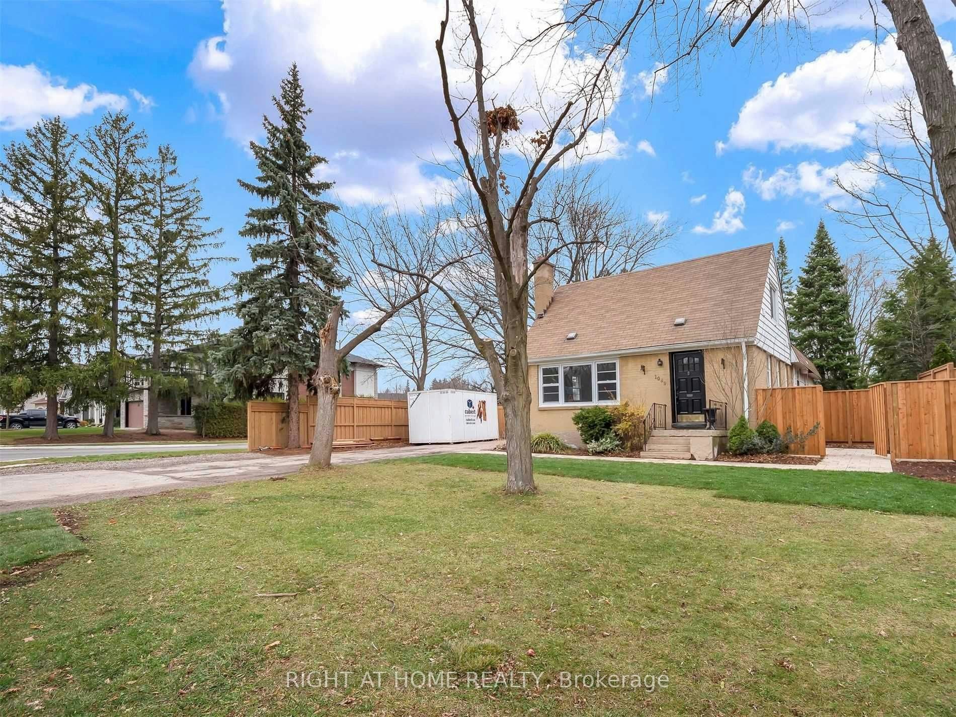 1089 Truman Avenue, Oakville, ON, L6H 1Y7 - 2