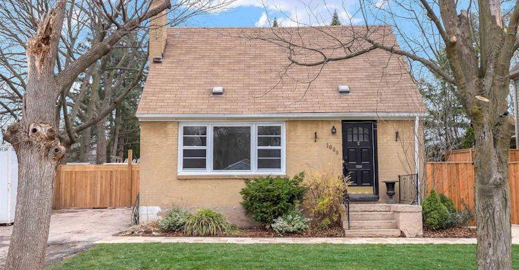1089 Truman Avenue, Oakville, ON, L6H 1Y7