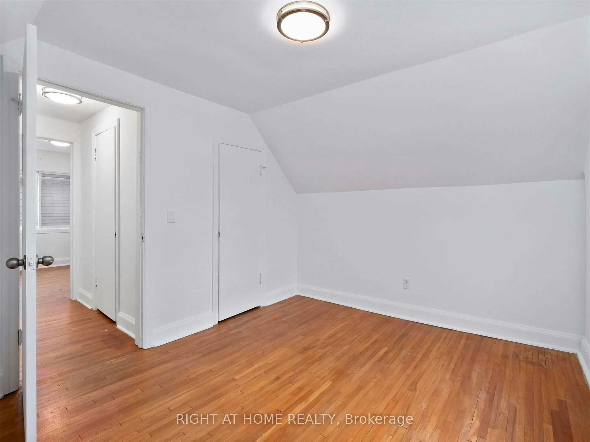 1089 Truman Avenue, Oakville, ON, L6H 1Y7 - 18