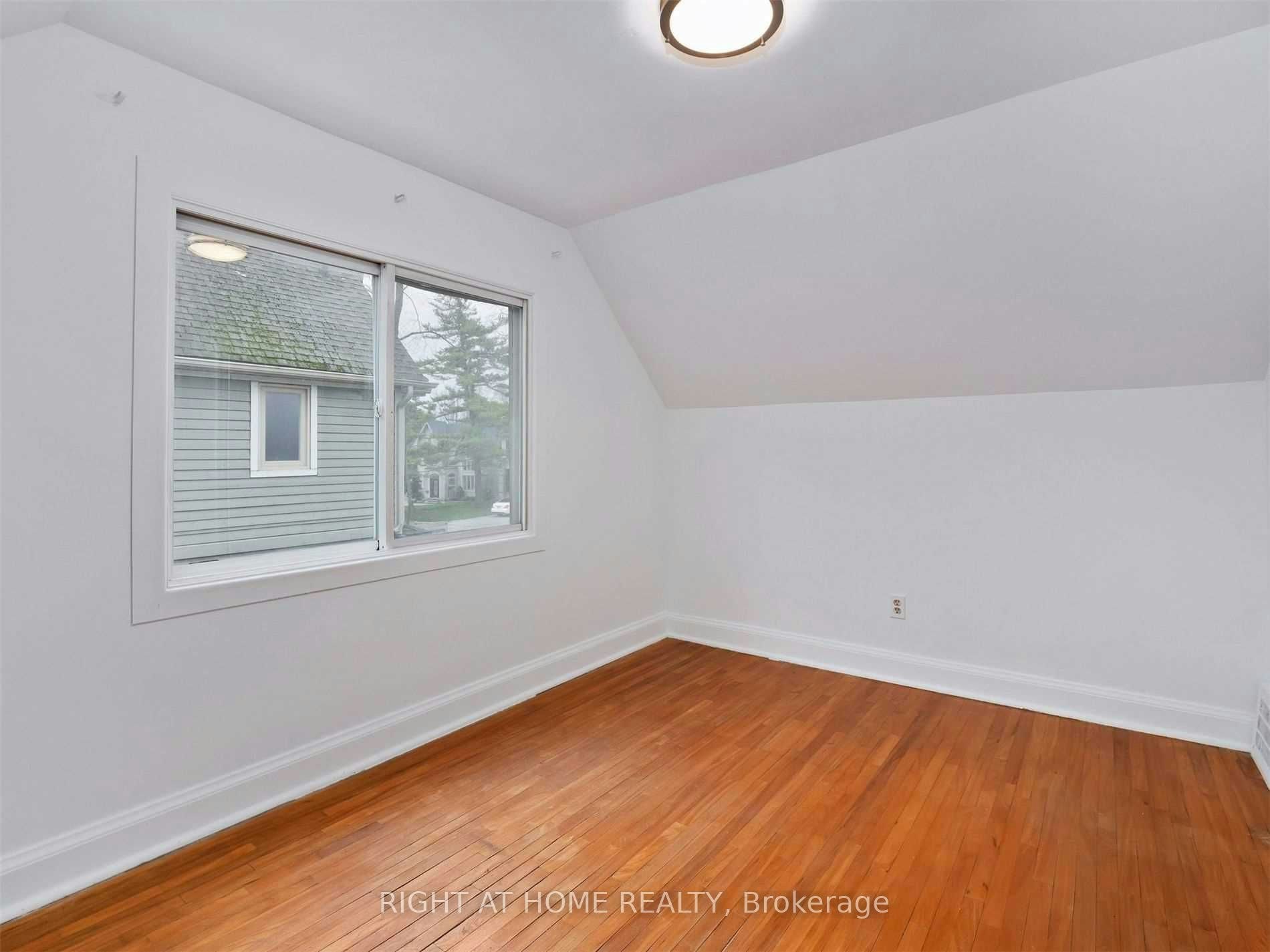 1089 Truman Avenue, Oakville, ON, L6H 1Y7 - 20