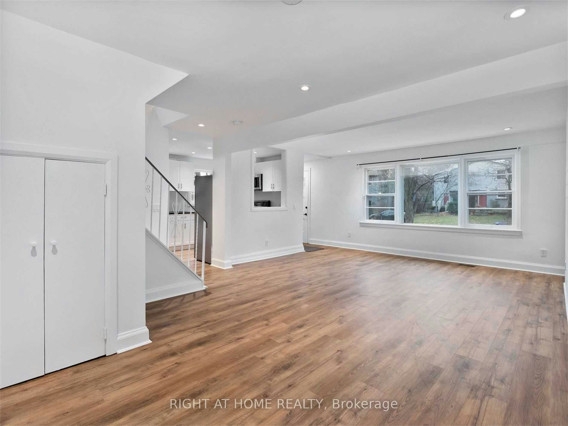 1089 Truman Avenue, Oakville, ON, L6H 1Y7 - 3