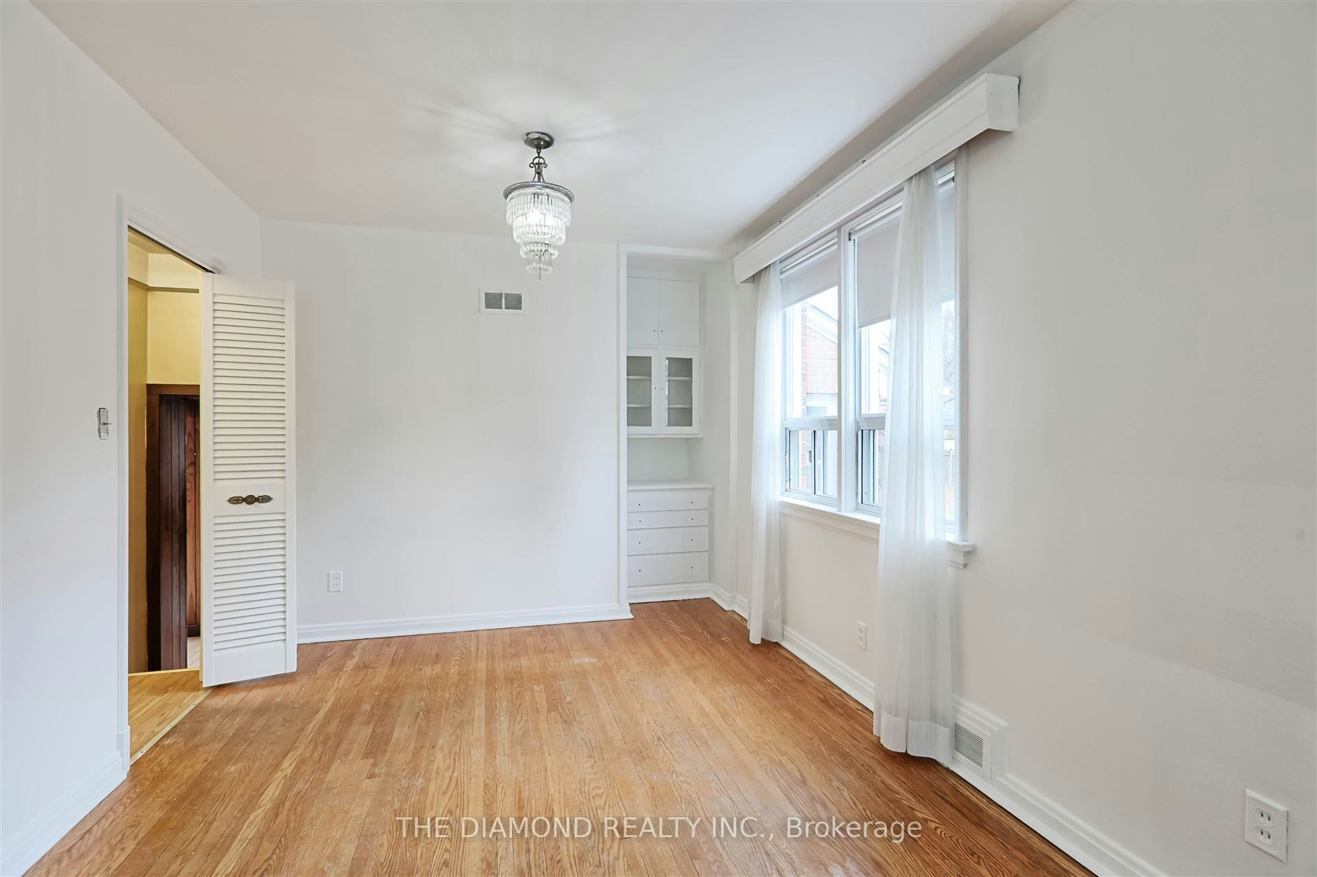 4670 Dundas Street W, Toronto, ON, M9A 1A6 - 7