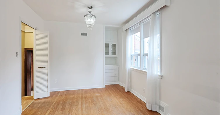 4670 Dundas Street W, Toronto, ON, M9A 1A6 - 7