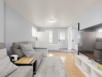 75 Rockcliffe Boulevard - 4