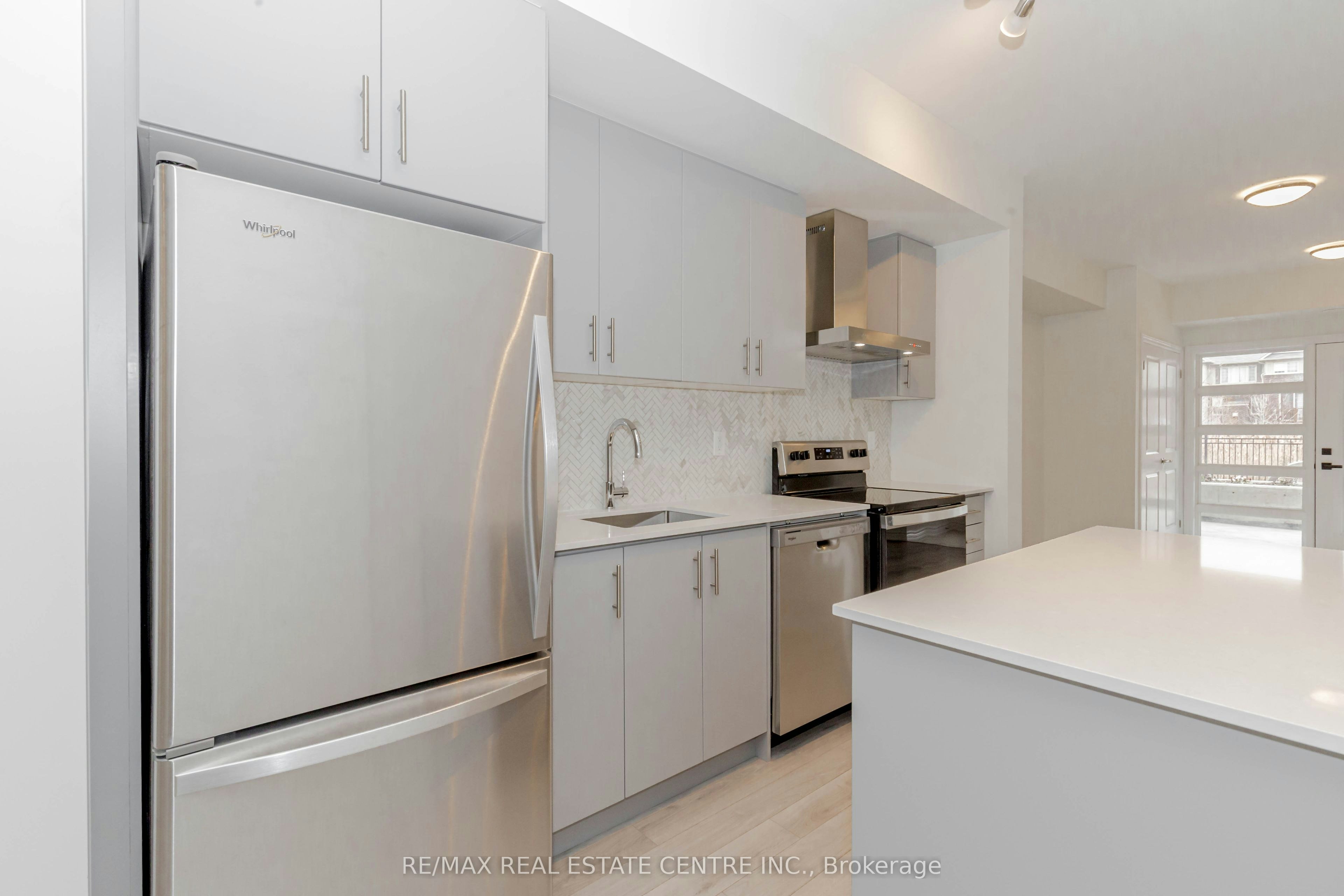 121-349 Wheat Boom Drive, Oakville, ON, L6H 7X5 - 18