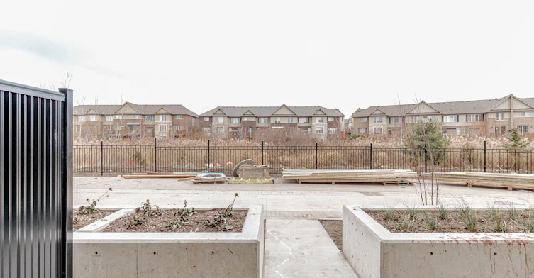 121-349 Wheat Boom Drive, Oakville, ON, L6H 7X5 - 4