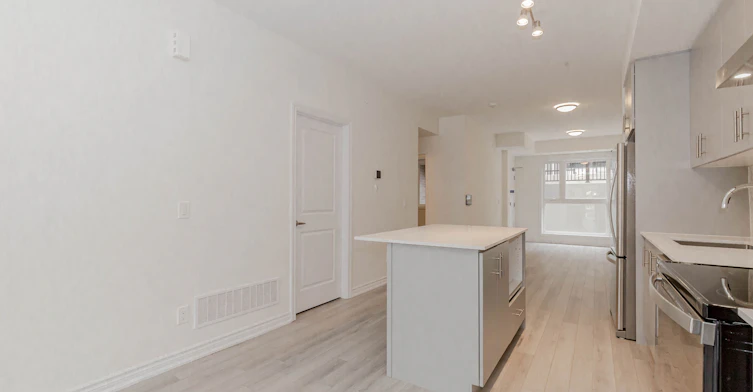 121-349 Wheat Boom Drive, Oakville, ON, L6H 7X5 - 23