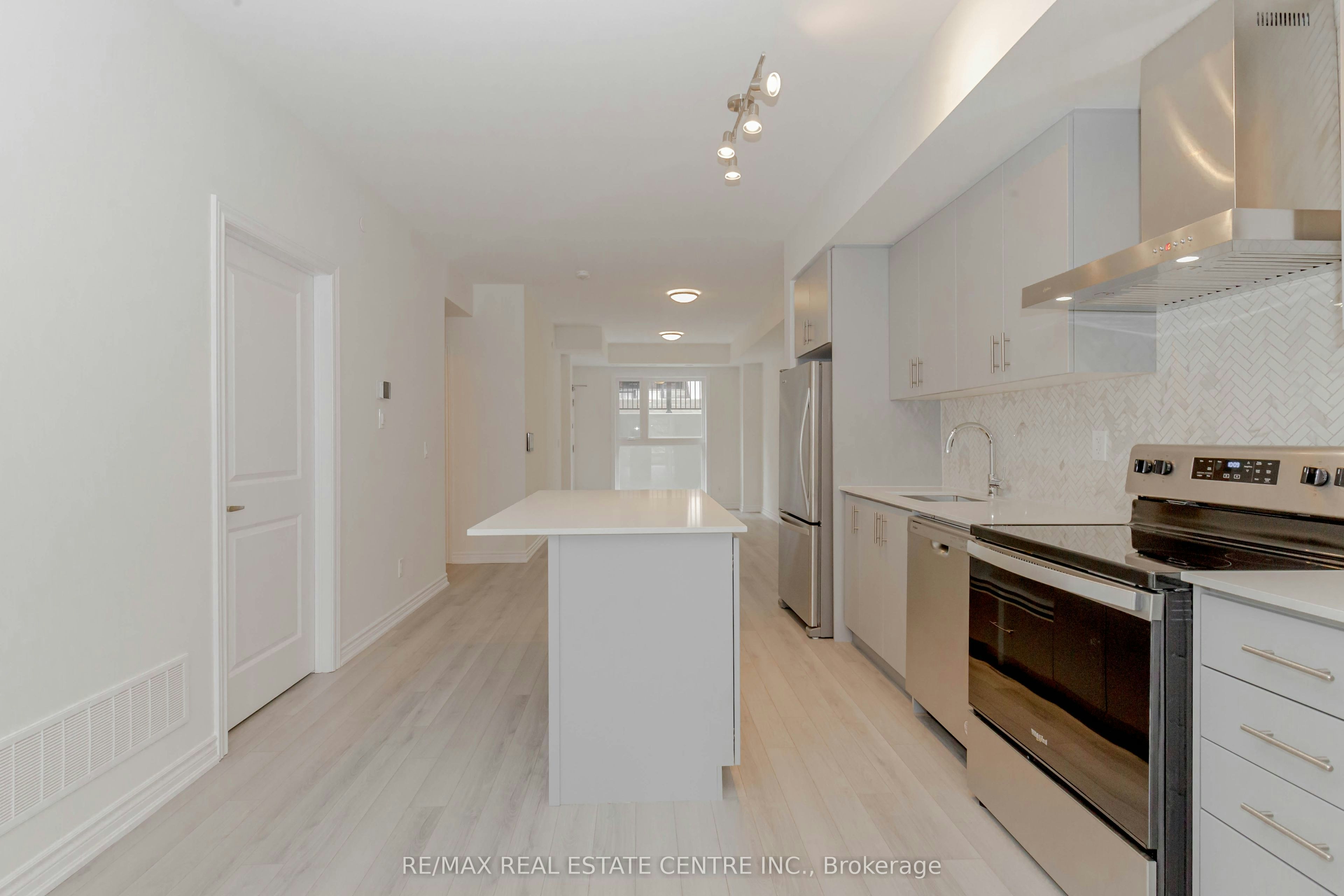 121-349 Wheat Boom Drive, Oakville, ON, L6H 7X5 - 24