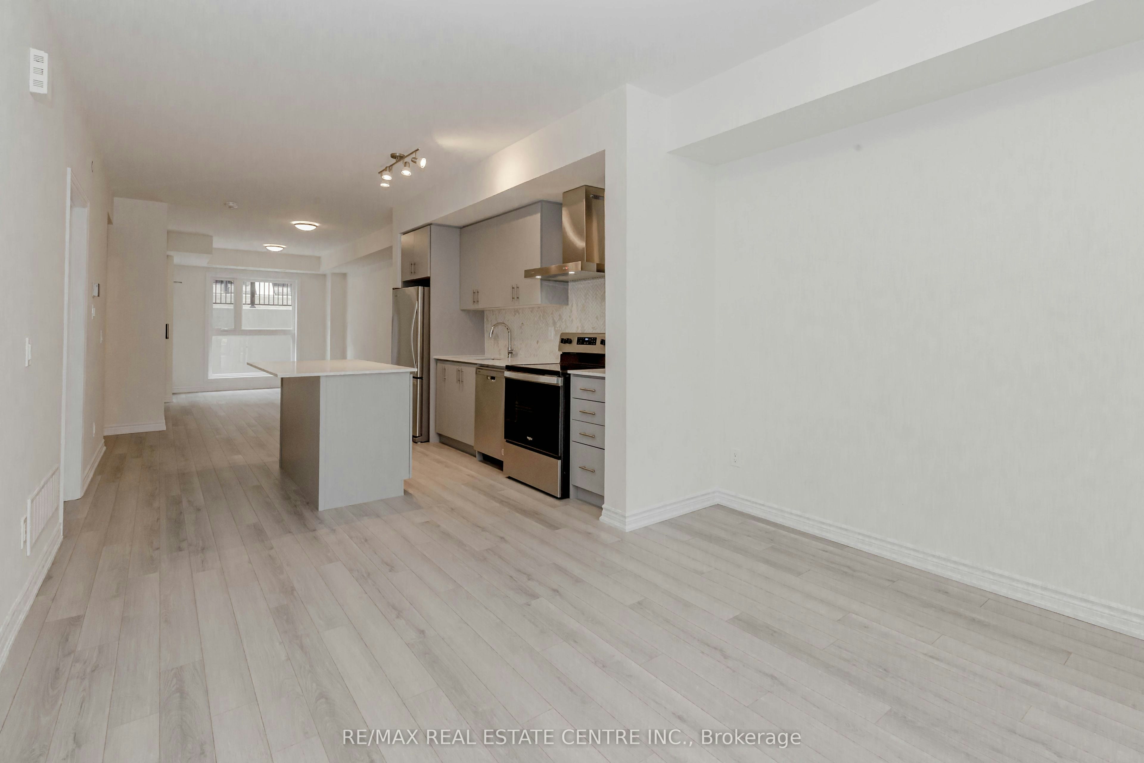 121-349 Wheat Boom Drive, Oakville, ON, L6H 7X5 - 32