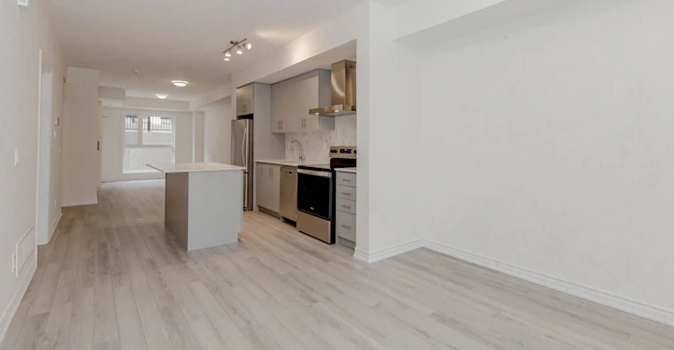 121-349 Wheat Boom Drive, Oakville, ON, L6H 7X5 - 32
