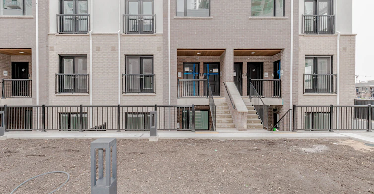 121-349 Wheat Boom Drive, Oakville, ON, L6H 7X5 - 5