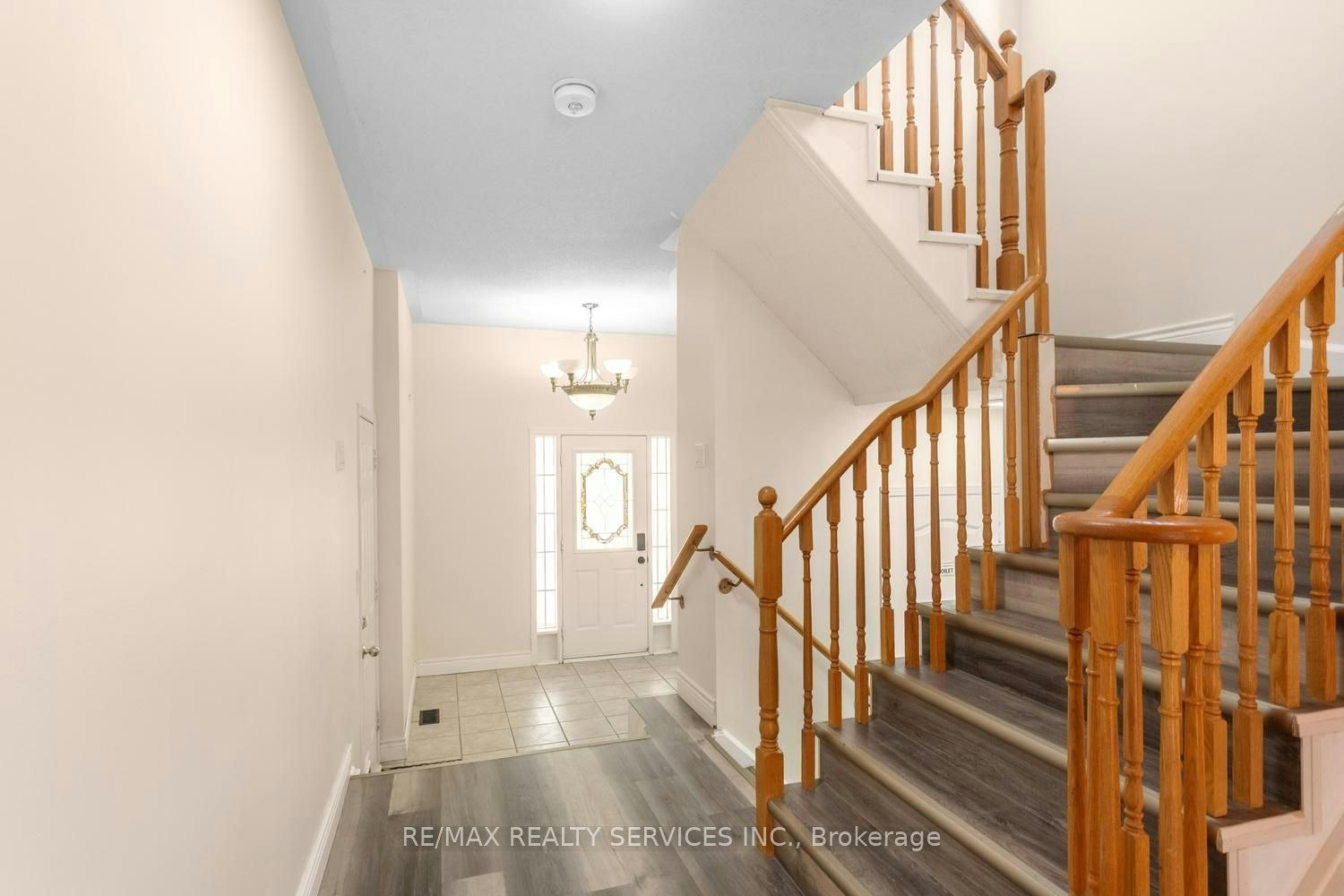 4 Farthingale Crescent, Brampton, ON, L7A 1R3 - 12