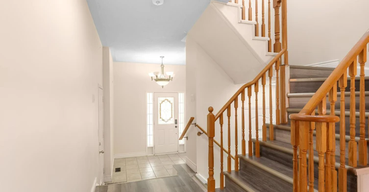 4 Farthingale Crescent, Brampton, ON, L7A 1R3 - 12