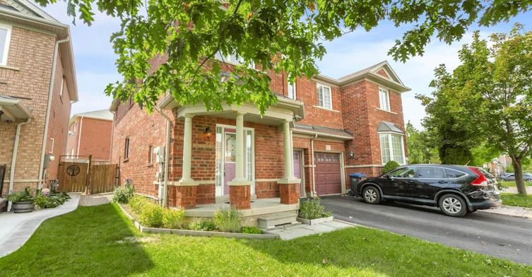 4 Farthingale Crescent, Brampton, ON, L7A 1R3 - 3