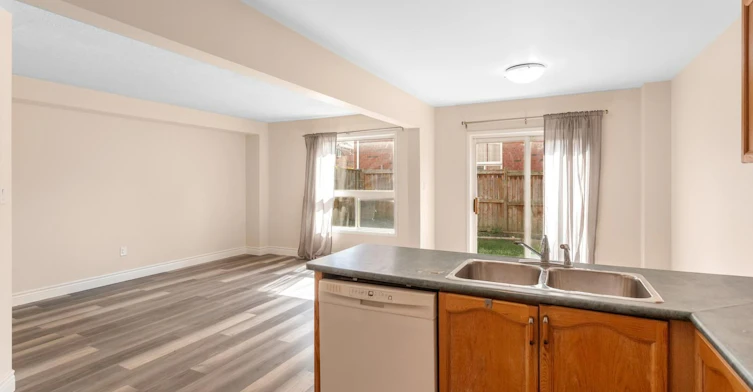 4 Farthingale Crescent, Brampton, ON, L7A 1R3 - 10