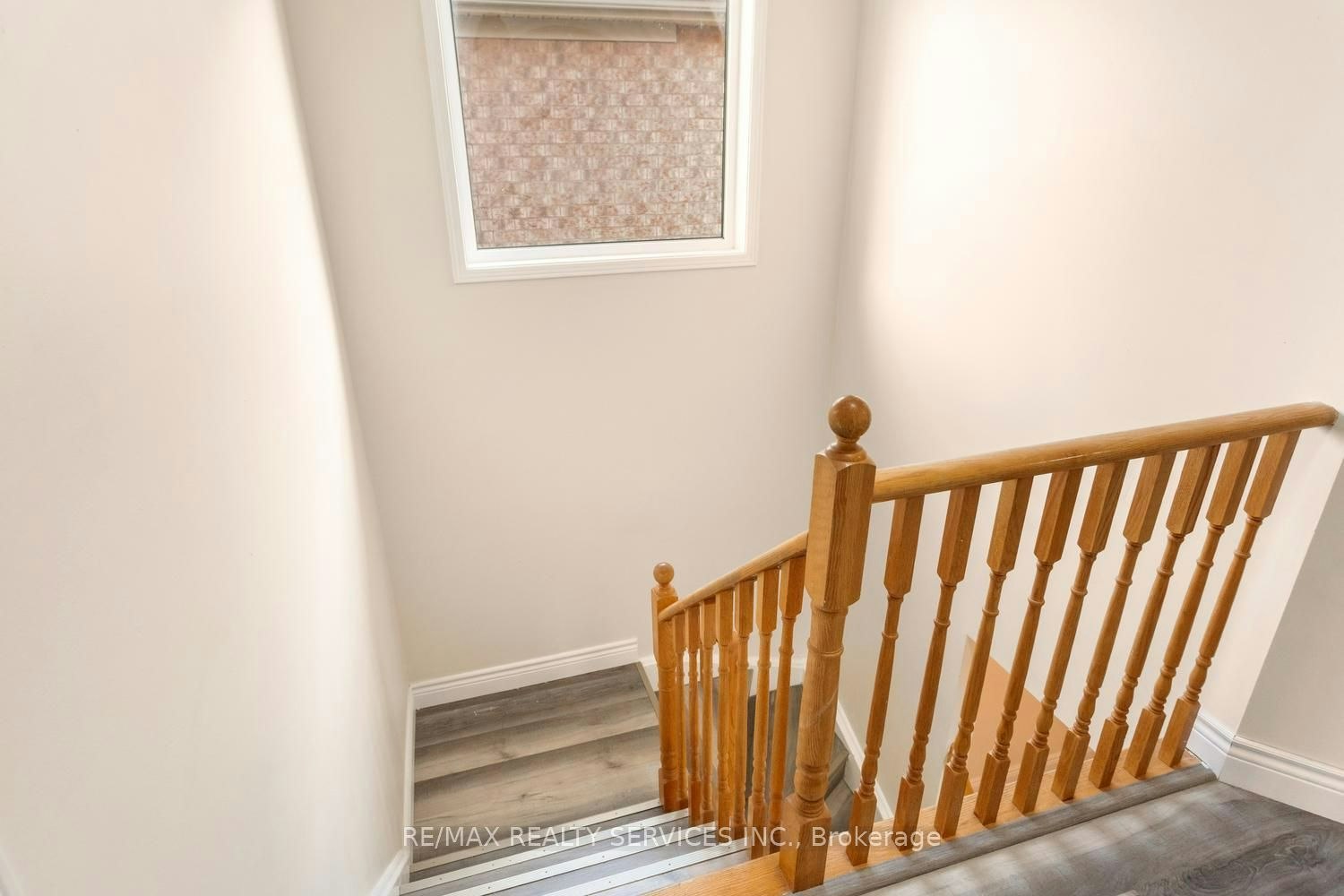 4 Farthingale Crescent, Brampton, ON, L7A 1R3 - 14