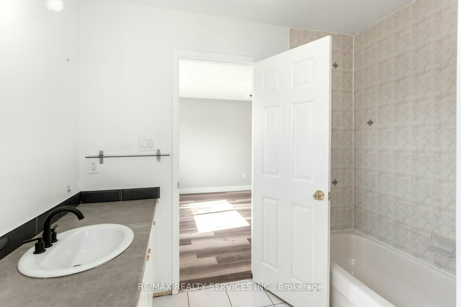 4 Farthingale Crescent, Brampton, ON, L7A 1R3 - 25