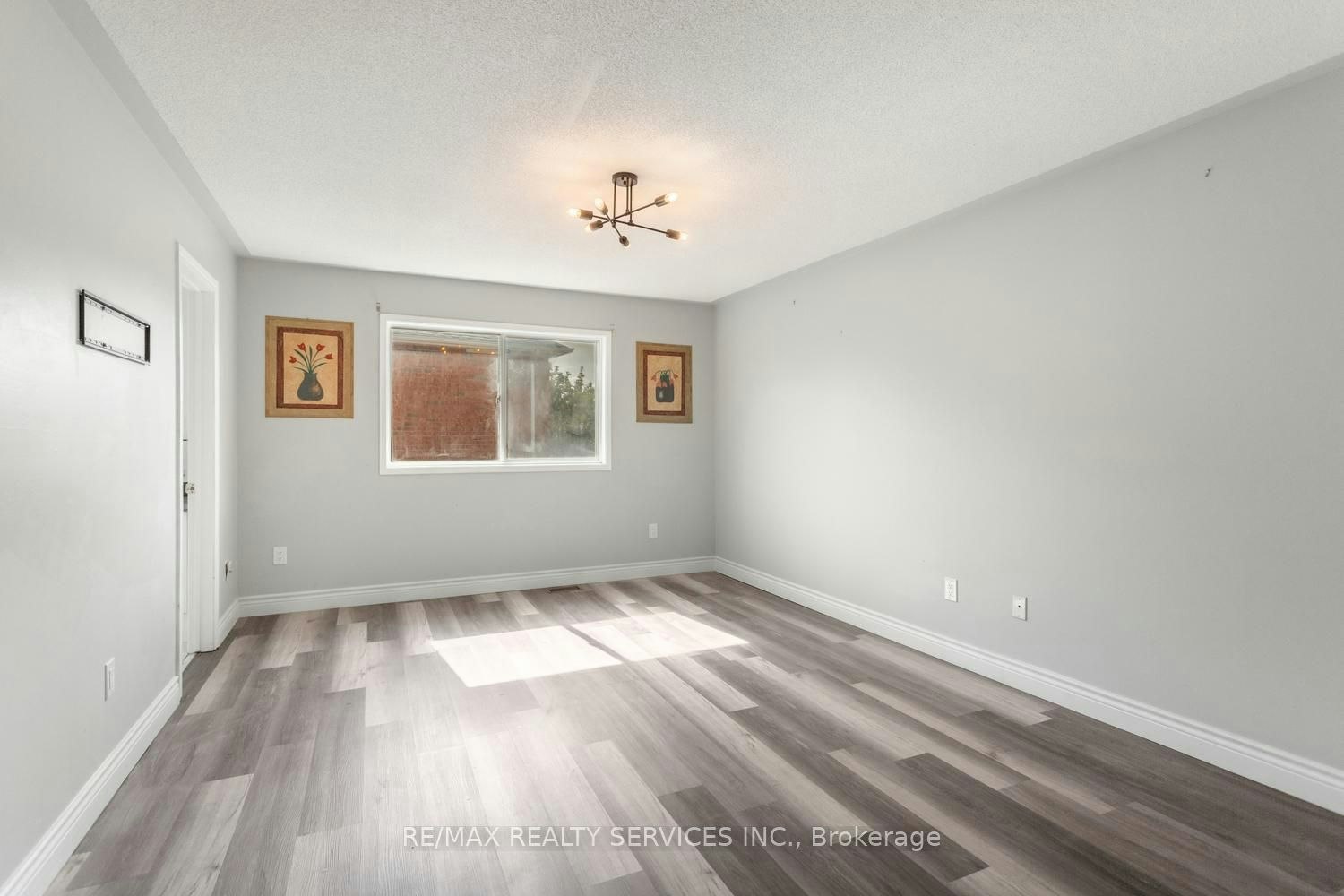 4 Farthingale Crescent, Brampton, ON, L7A 1R3 - 16