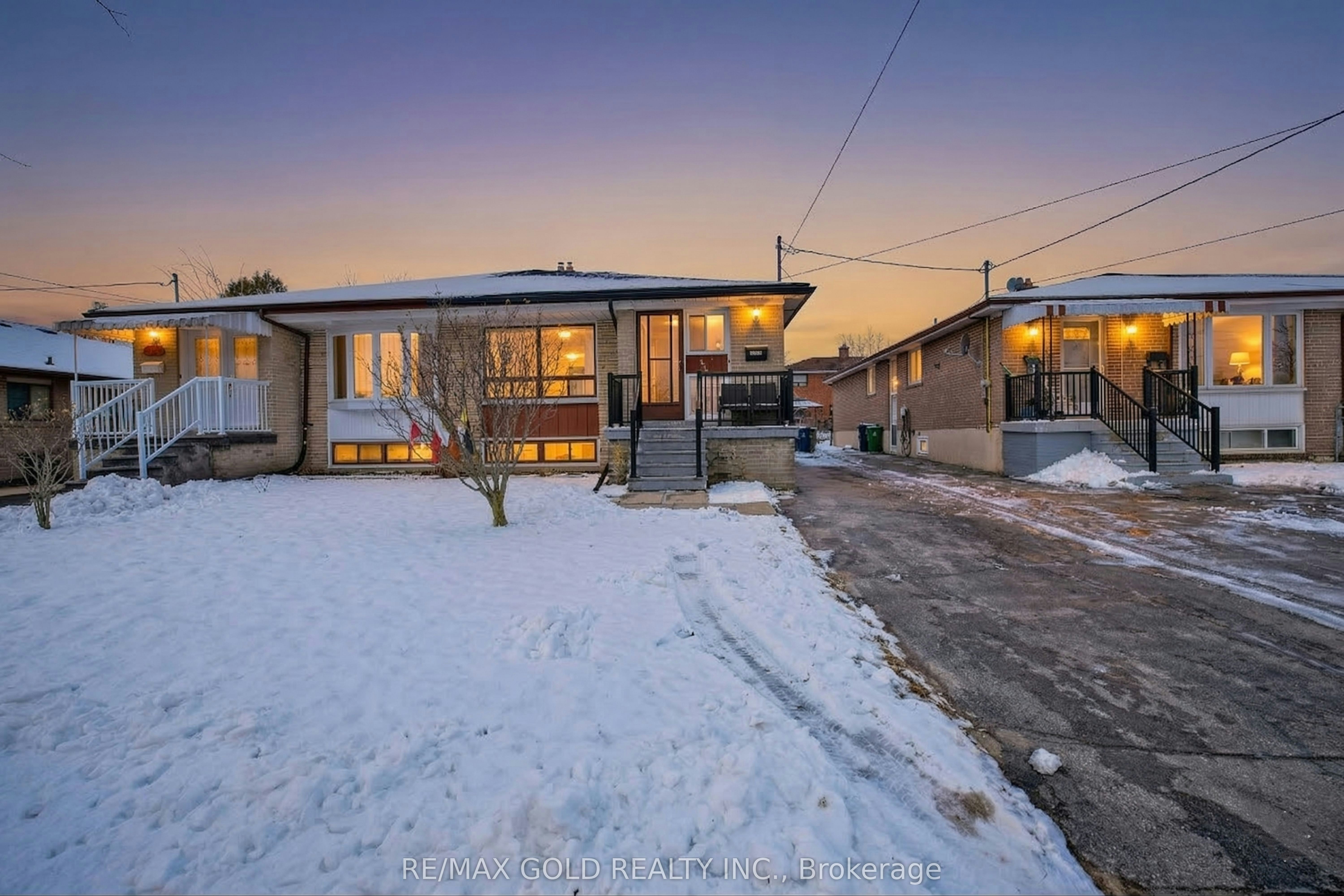 Studio Bsmt-130 Duncanwoods Drive, Toronto, ON, M9L 2E1