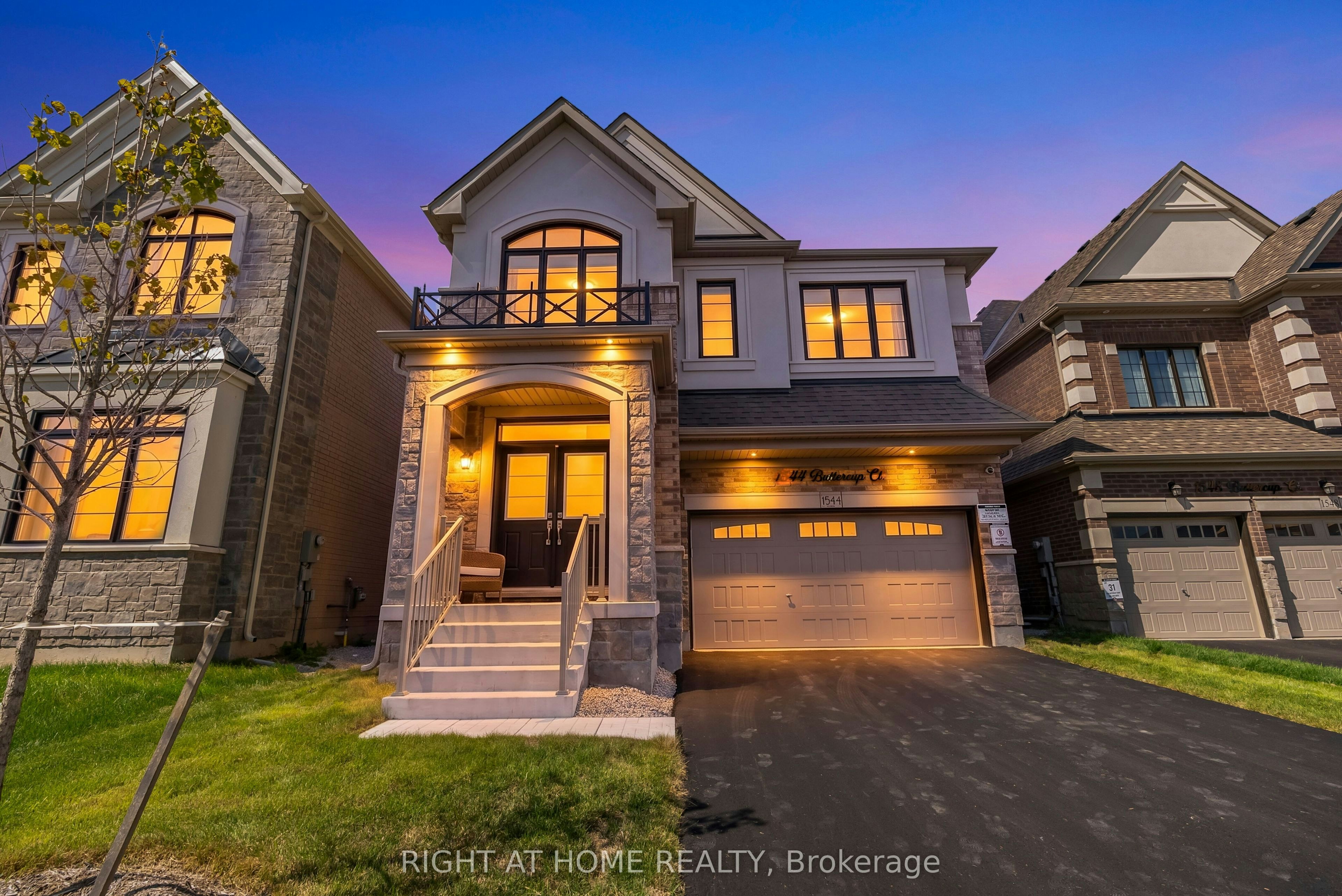 1544 Buttercup Court, Milton, ON, L9E 2G3
