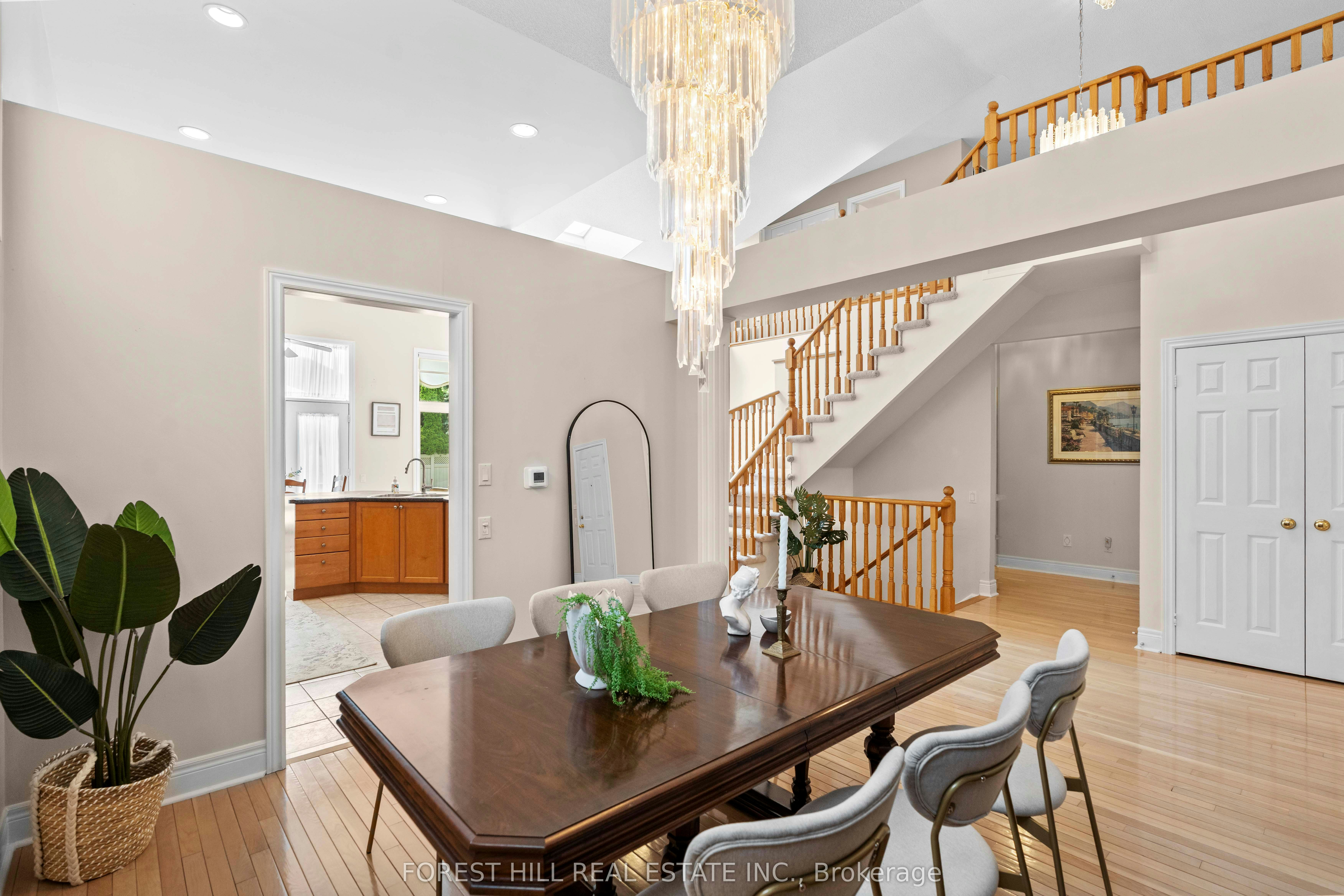 2210 Tiger Road, Burlington, ON, L7M 4W9 - 9