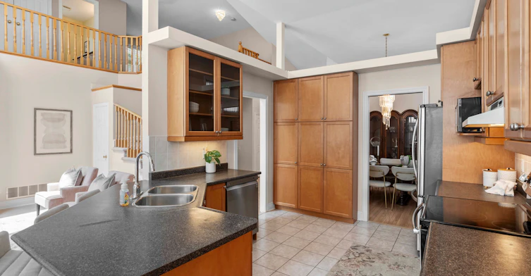 2210 Tiger Road, Burlington, ON, L7M 4W9 - 11