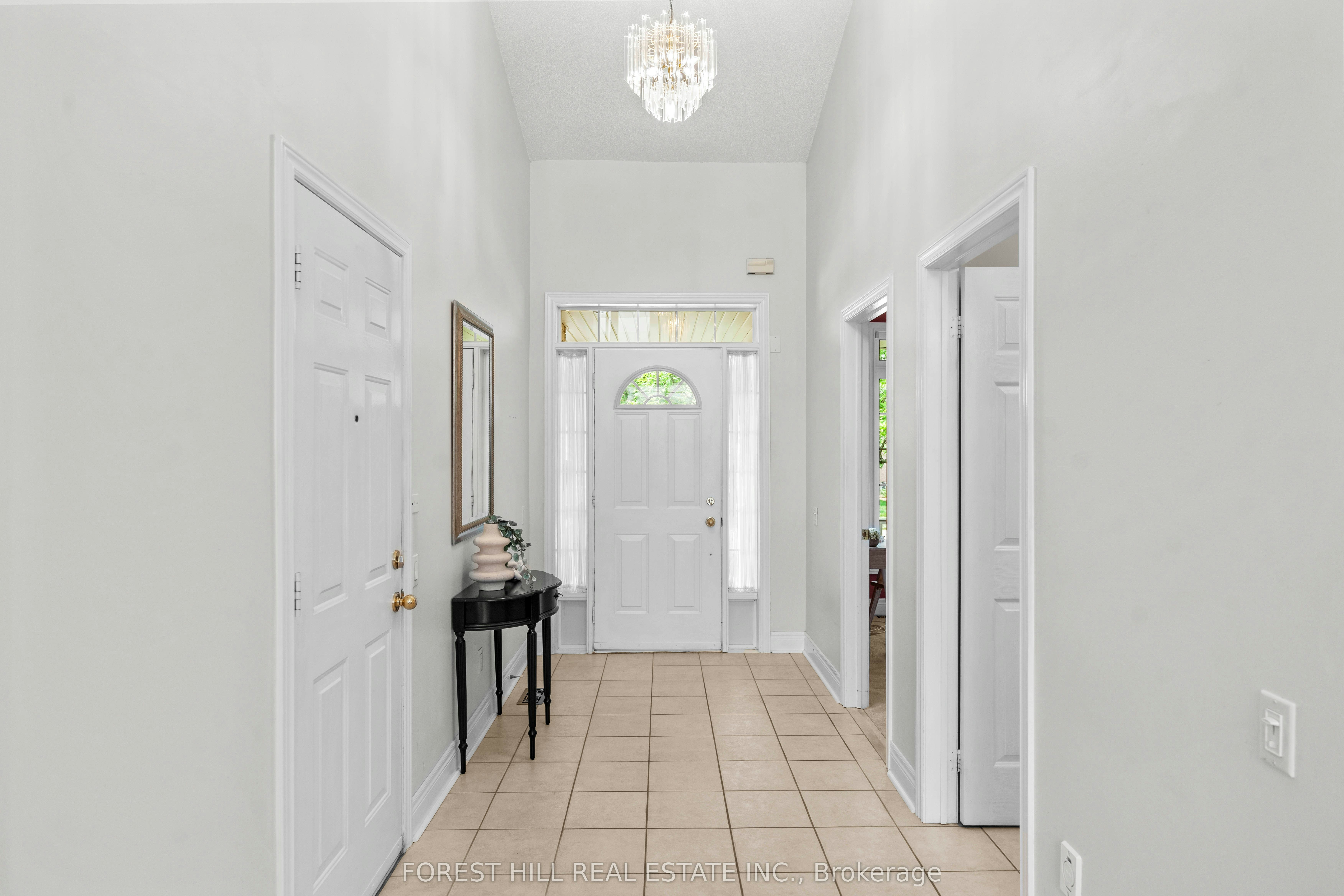 2210 Tiger Road, Burlington, ON, L7M 4W9 - 3