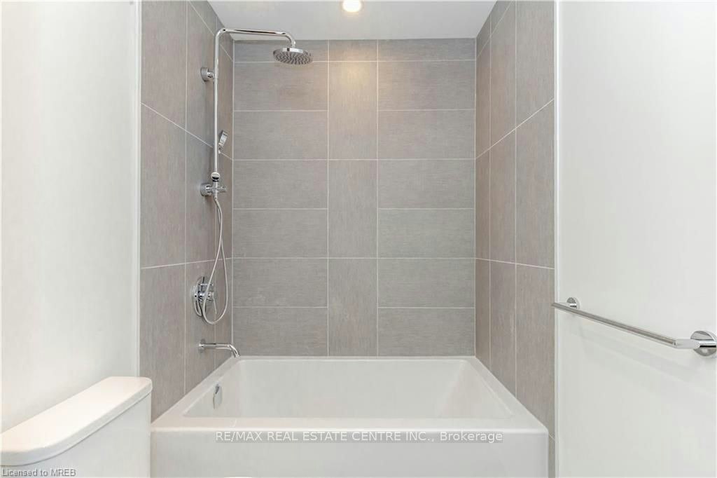 310-28 Ann Street, Mississauga, ON, M3C 0H5 - 30