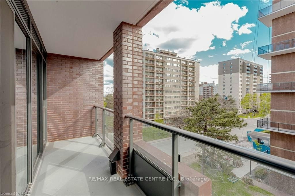 310-28 Ann Street, Mississauga, ON, M3C 0H5 - 33